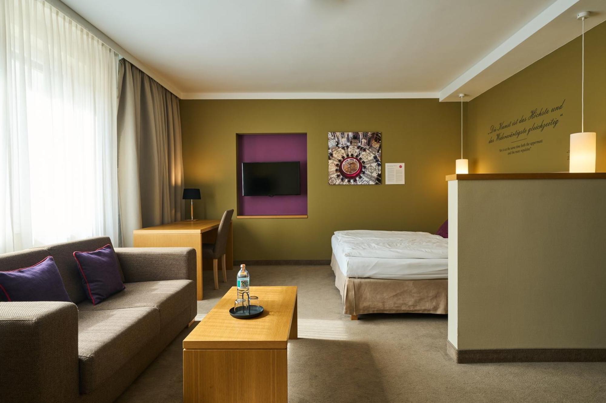 Henriette Stadthotel Ex Capri Hotel