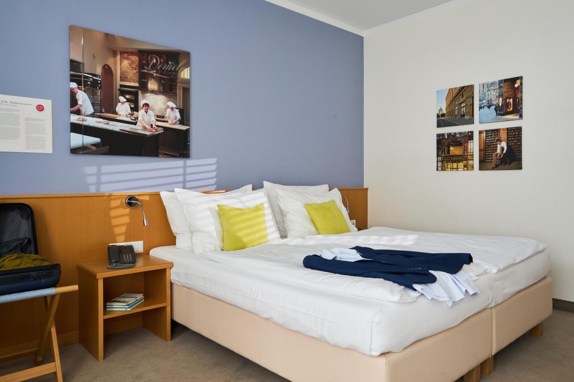 Hotel Henriette Stadthotel Ex Capri 4*